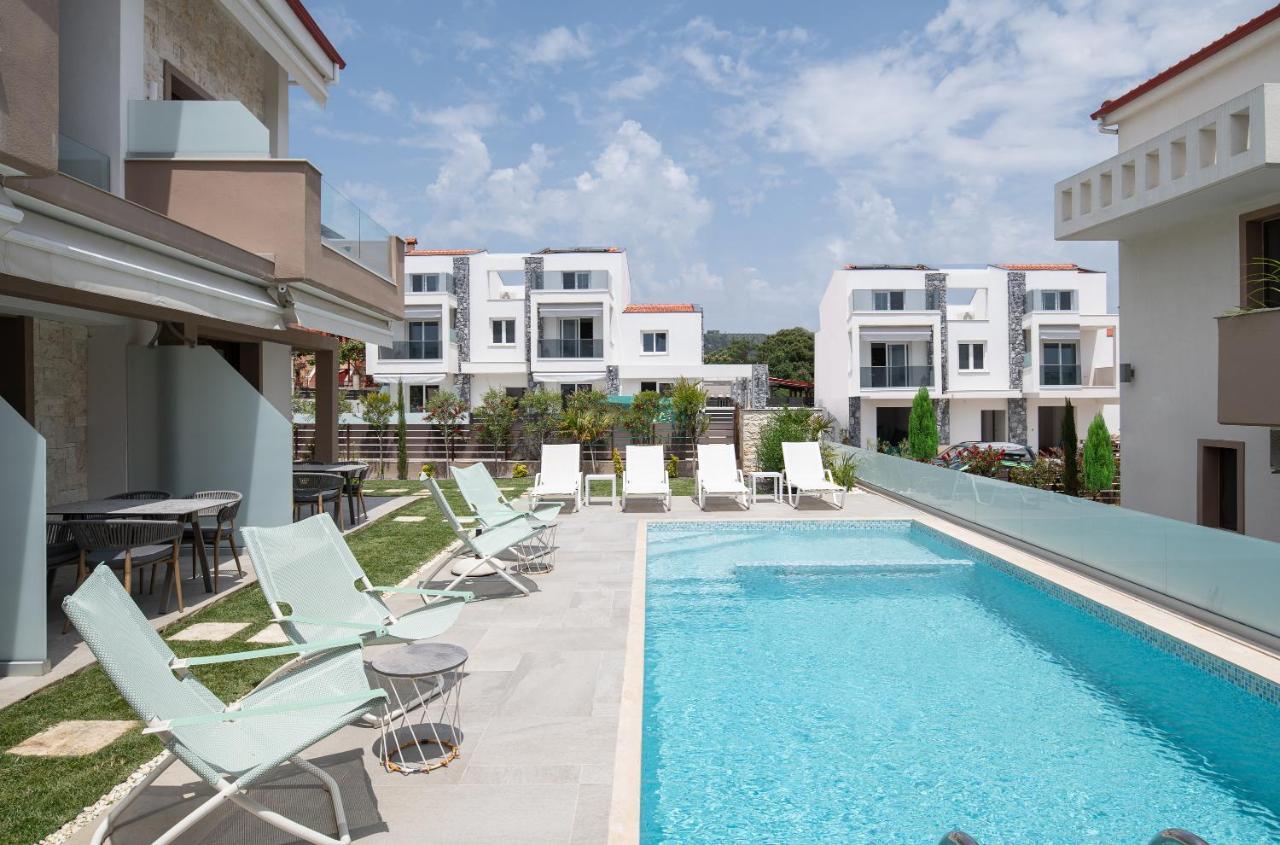 Villa Naiada นิกิติ ภายนอก รูปภาพ