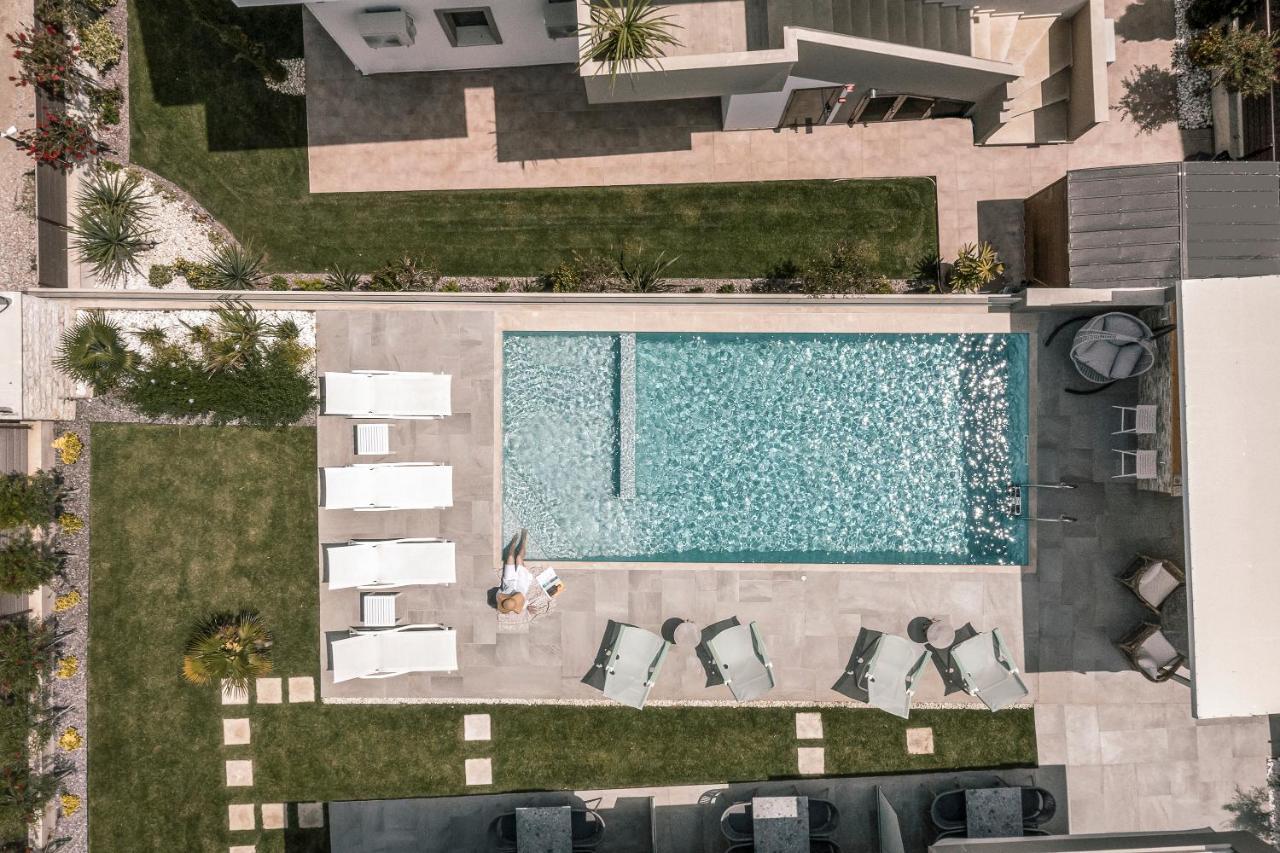 Villa Naiada นิกิติ ภายนอก รูปภาพ